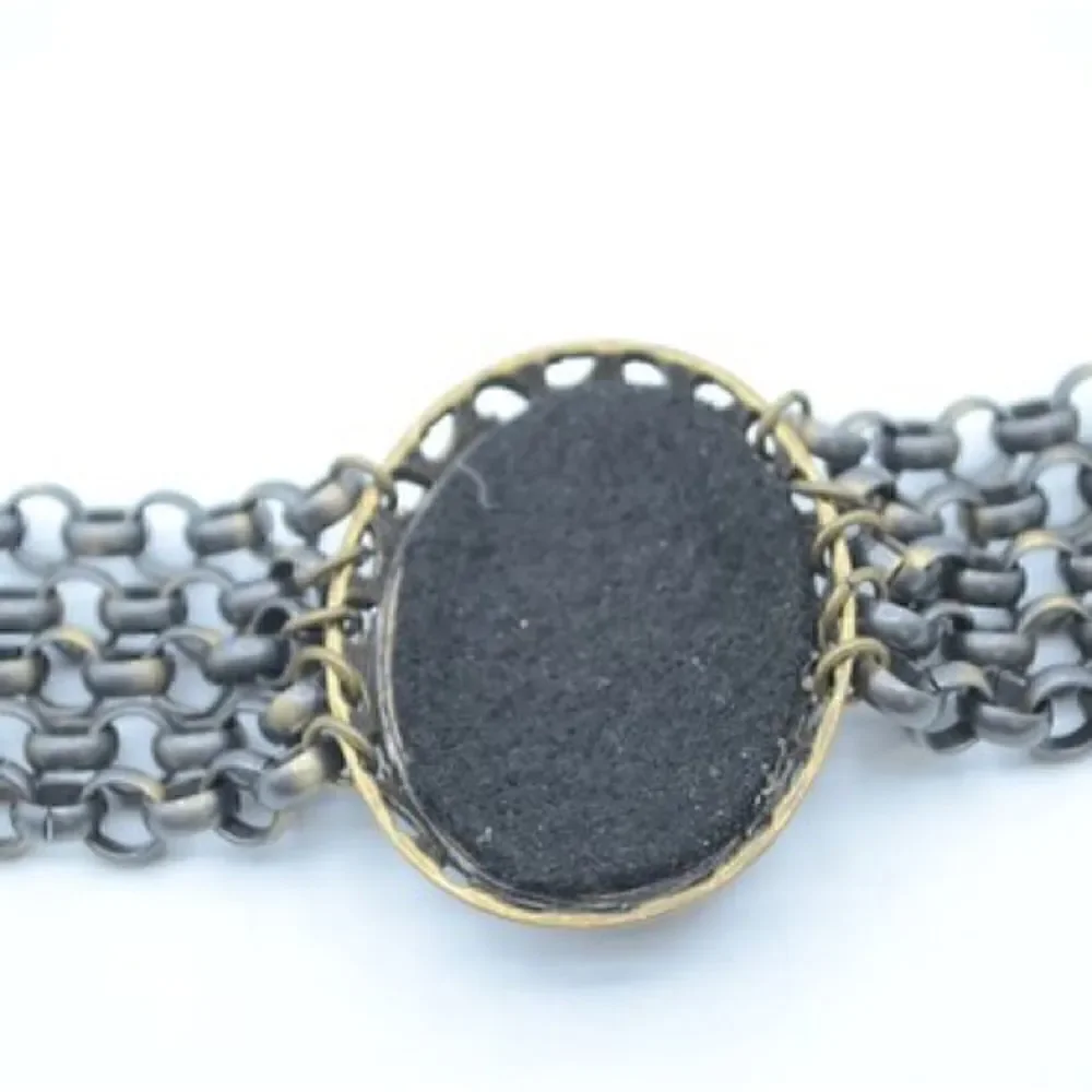 Bracelet with Natural Red Moss Agate Stone, 5 Chain Links and Toggle Closure. - Picture 6 of 6